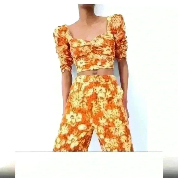 NWT Zara Floral Print Linen Cotton Cropped Top  - size small - Picture 1 of 4